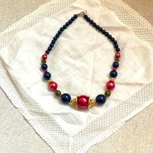 GRADUATED MULTICOLOR CHUNKY BEAD CHOKER NECKLACE